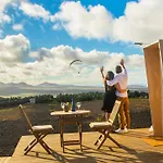 פארק נופש Eslanzarote Luxurious Eco Dome Experience