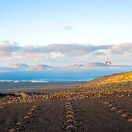 Eslanzarote Luxurious Eco Dome Experience Holiday park *